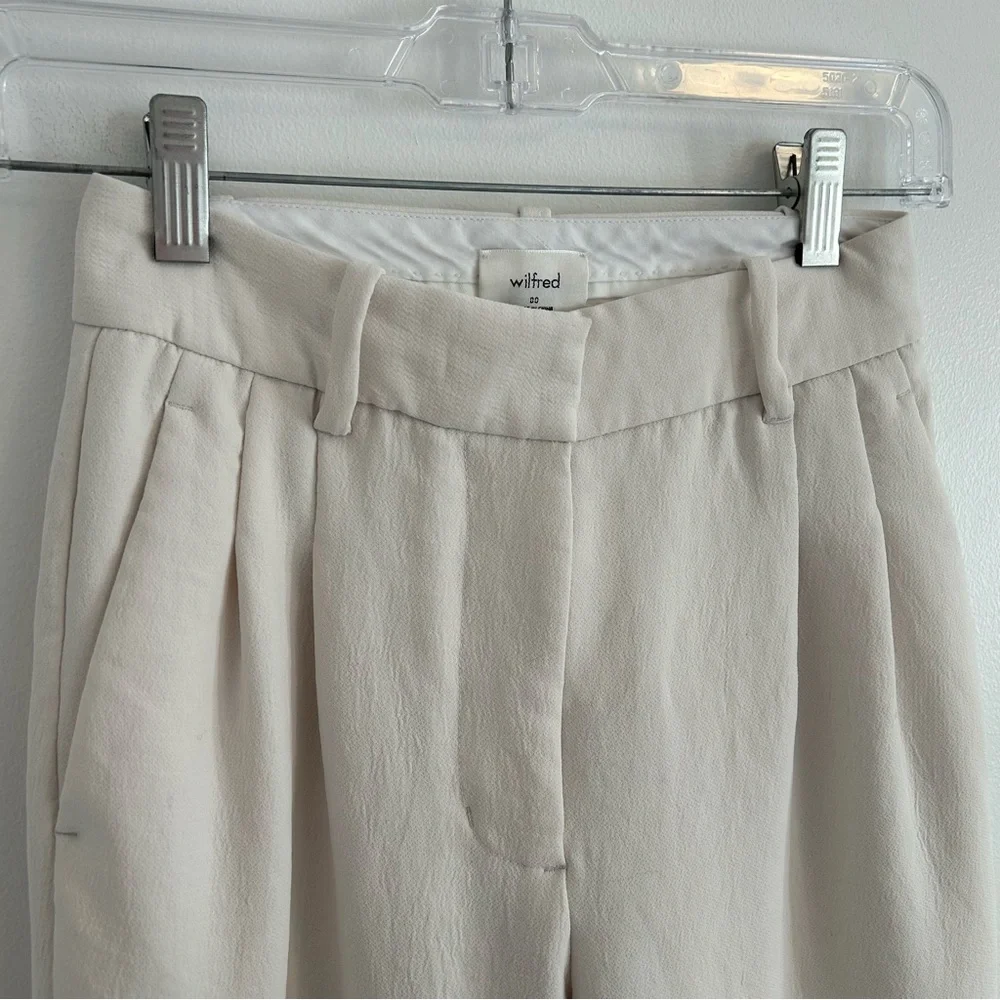 (SOLD) WILFRED x ARITZIA Effortless Pants Cropped Size 00 Light Birch - Picture 3 of 12